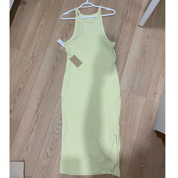 Wilfred Free
Gesture Dress - Picture 2 of 3